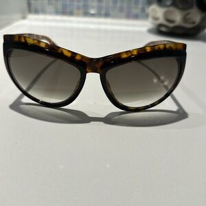 Alexander Mqueen sunglasses